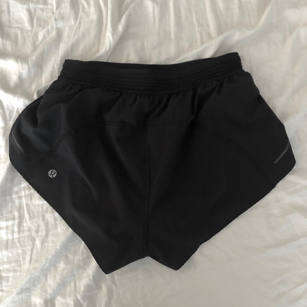 Lululemon black shorts , tulip